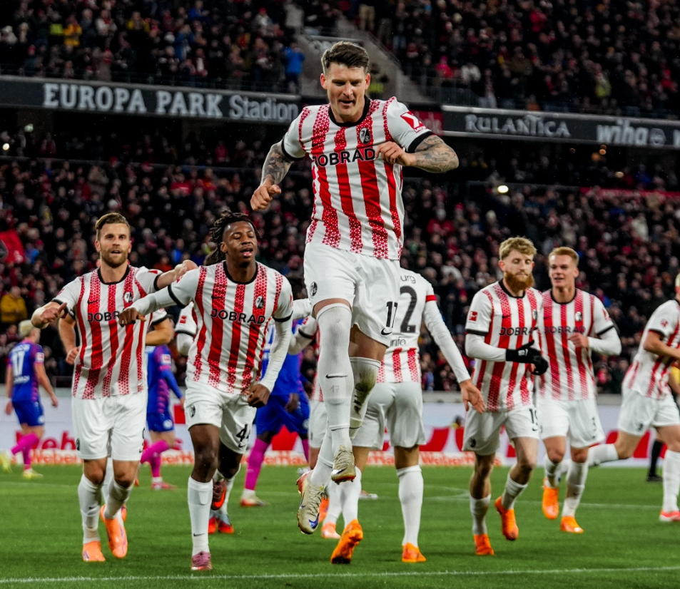 开云体育官网-弗赖堡客场取胜，保级晋级前景一片光明