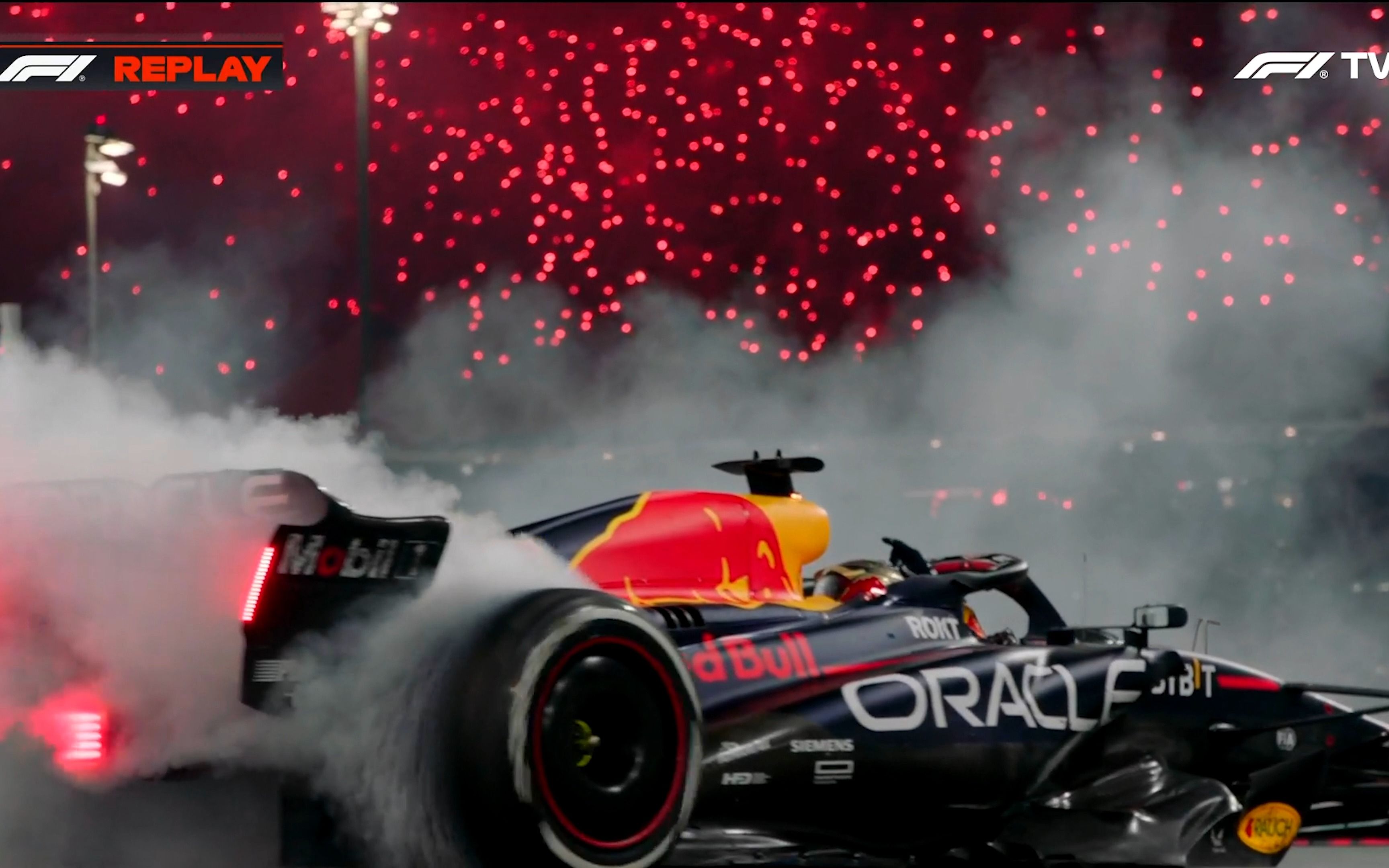 开云平台-红牛车队碾压阿斯顿马丁，塞恩斯点燃赛场